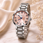 Reloj analógico para caballero con esfera redonda negra, números romanos, indicador de fecha, correa negra y diseño elegante para uso formal o diario.