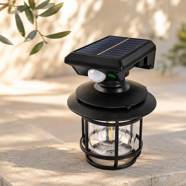 Lámpara solar LED para jardín con panel solar integrado y montaje en pared para uso exterior.